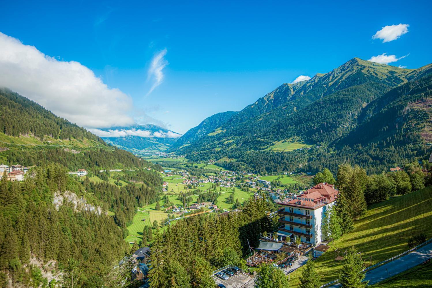Panorama Spa Lodges Das.Schiller Бадгаштейн Экстерьер фото
