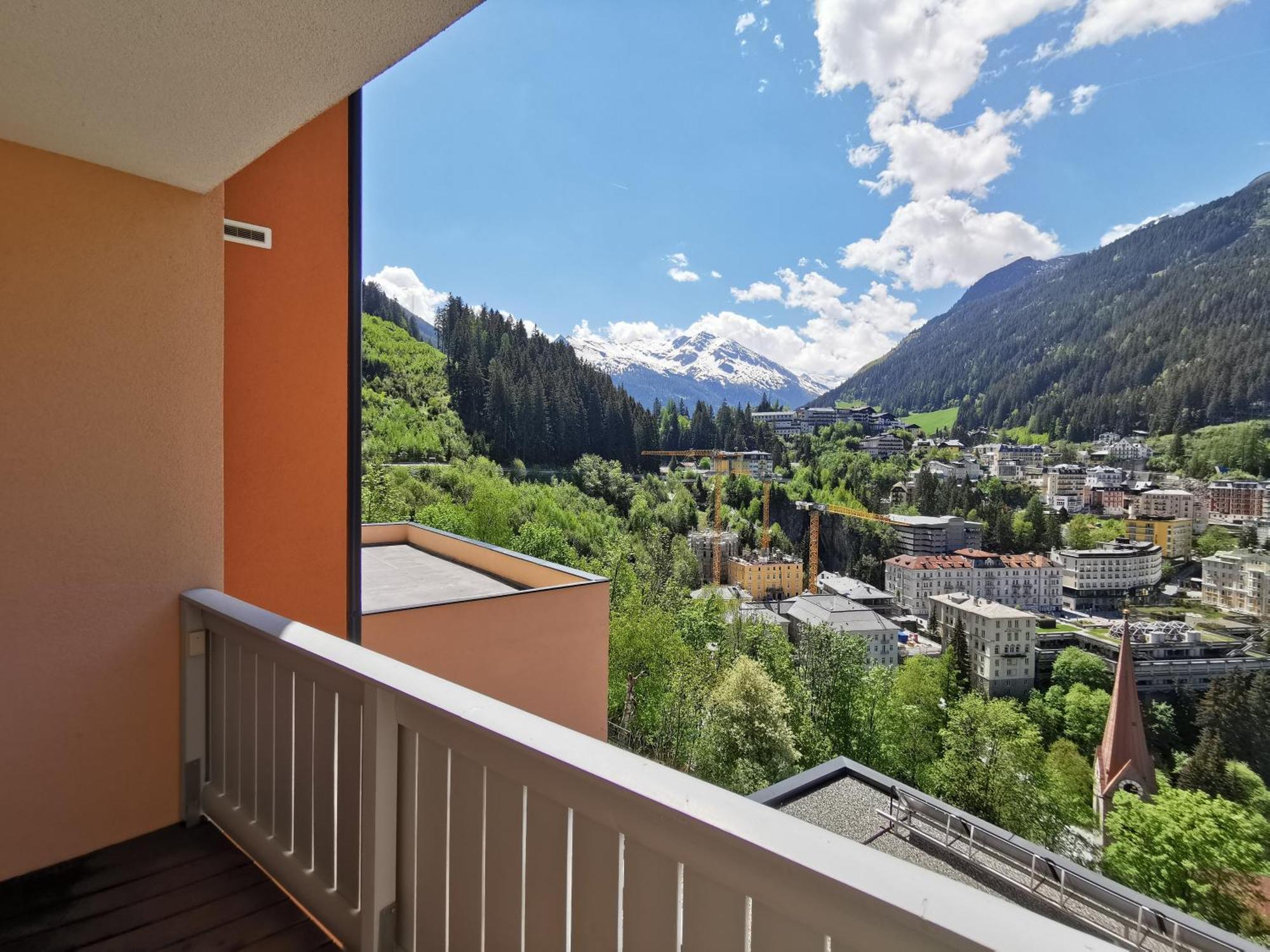 Panorama Spa Lodges Das.Schiller Бадгаштейн Экстерьер фото
